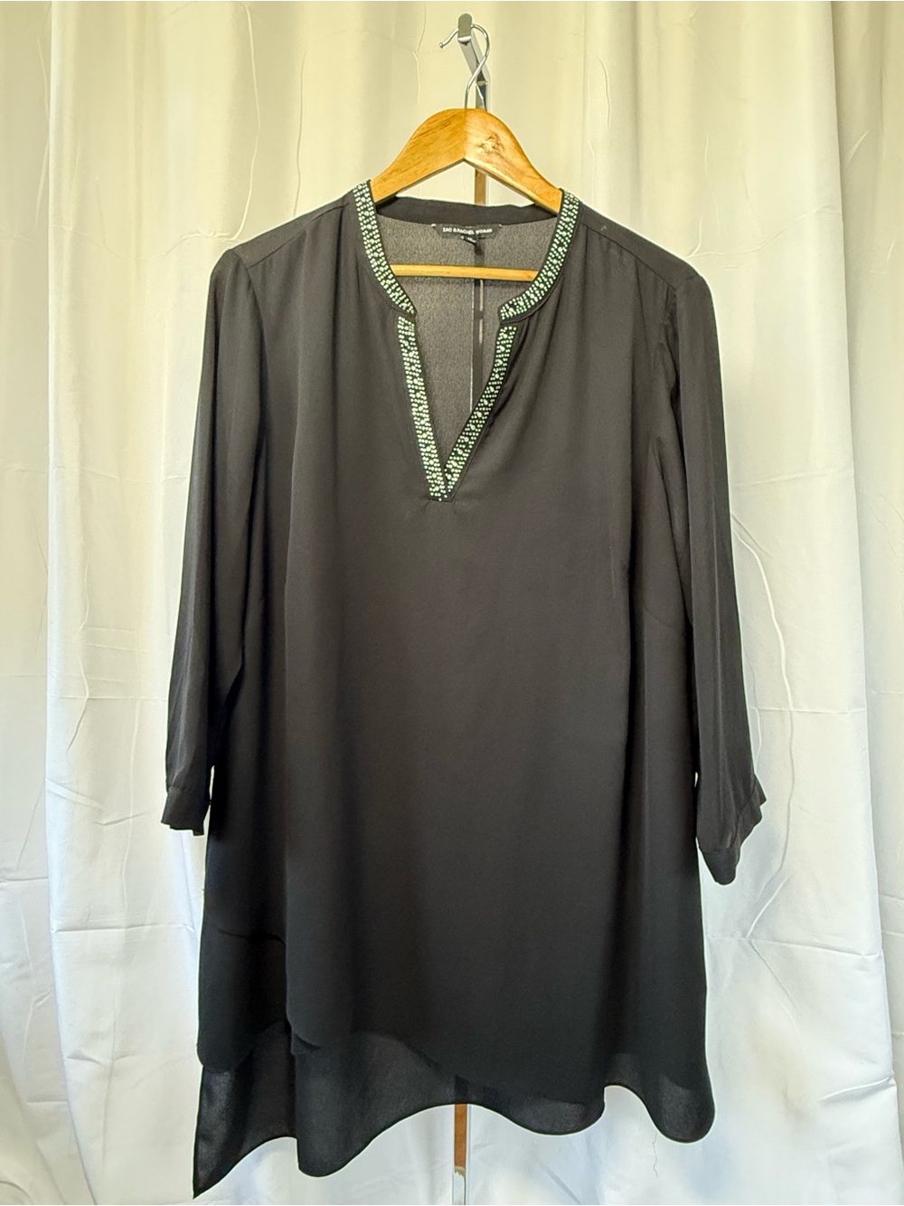 Zac & Rachel Black Rhinestone Asymmetric Tunic Blouse V-Neck Top Womens Plus 1X